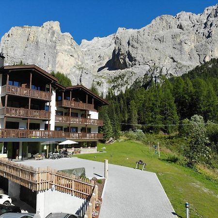 Hotel Wolf Selva di Val Gardena Exterior foto